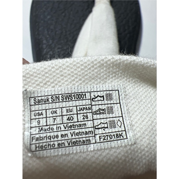 Sanuk Women's Black and White Sandals - Picture 7 of 7